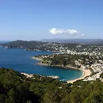 Casa Acogedora Con Jardin Privado, Cerca De La Playa, 3 Pisos, Garaje Y Capacidad 7 Personas - Hisp-233-554 度假居 *